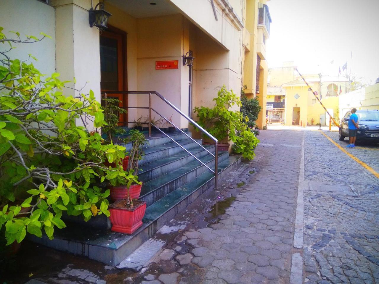 Beach Penthouse, Chennai Bed & Breakfast Ngoại thất bức ảnh